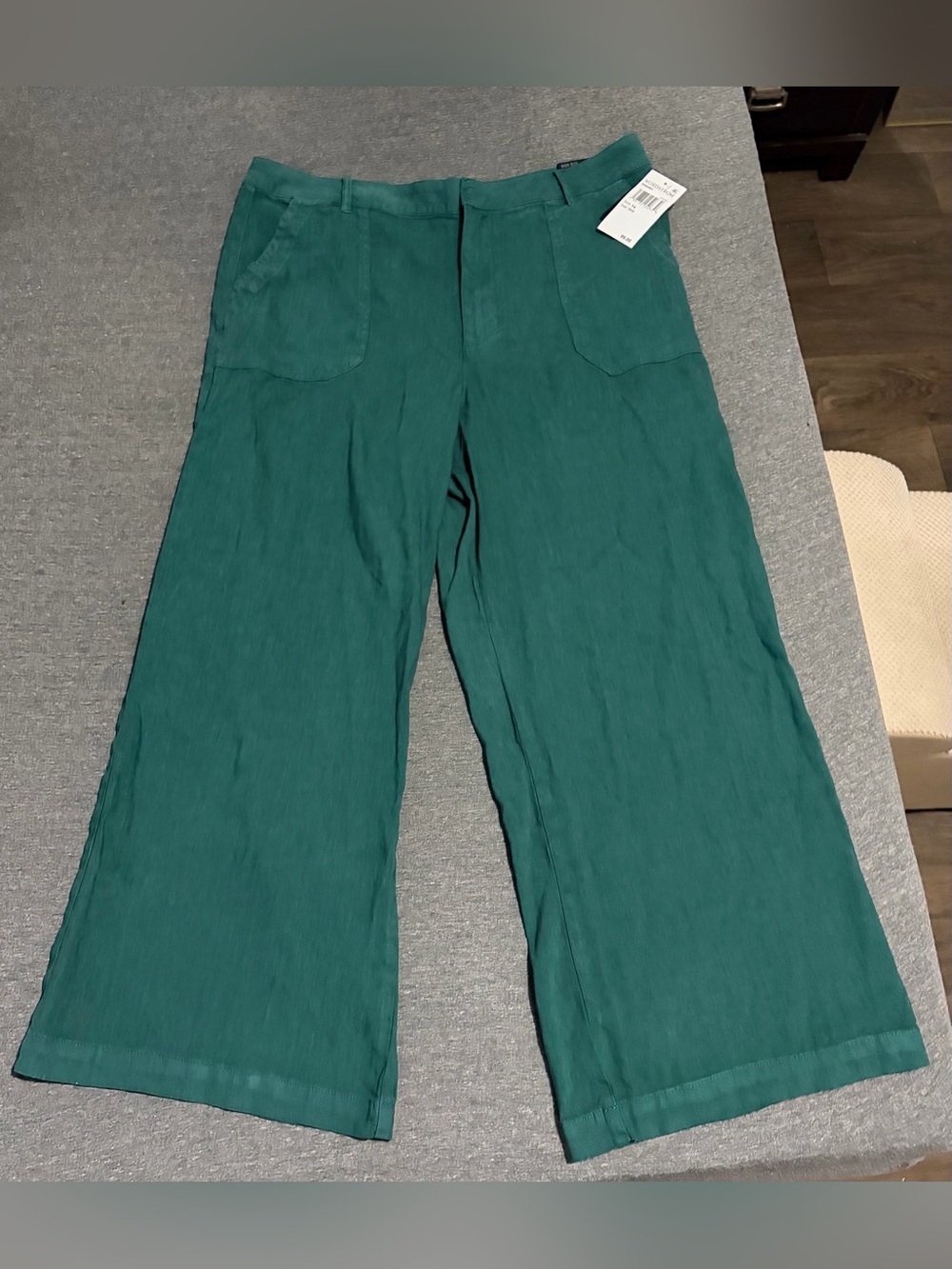 NWT Kut from the Kloth High Rise Wide Leg Topaz Pants in Jungle Green